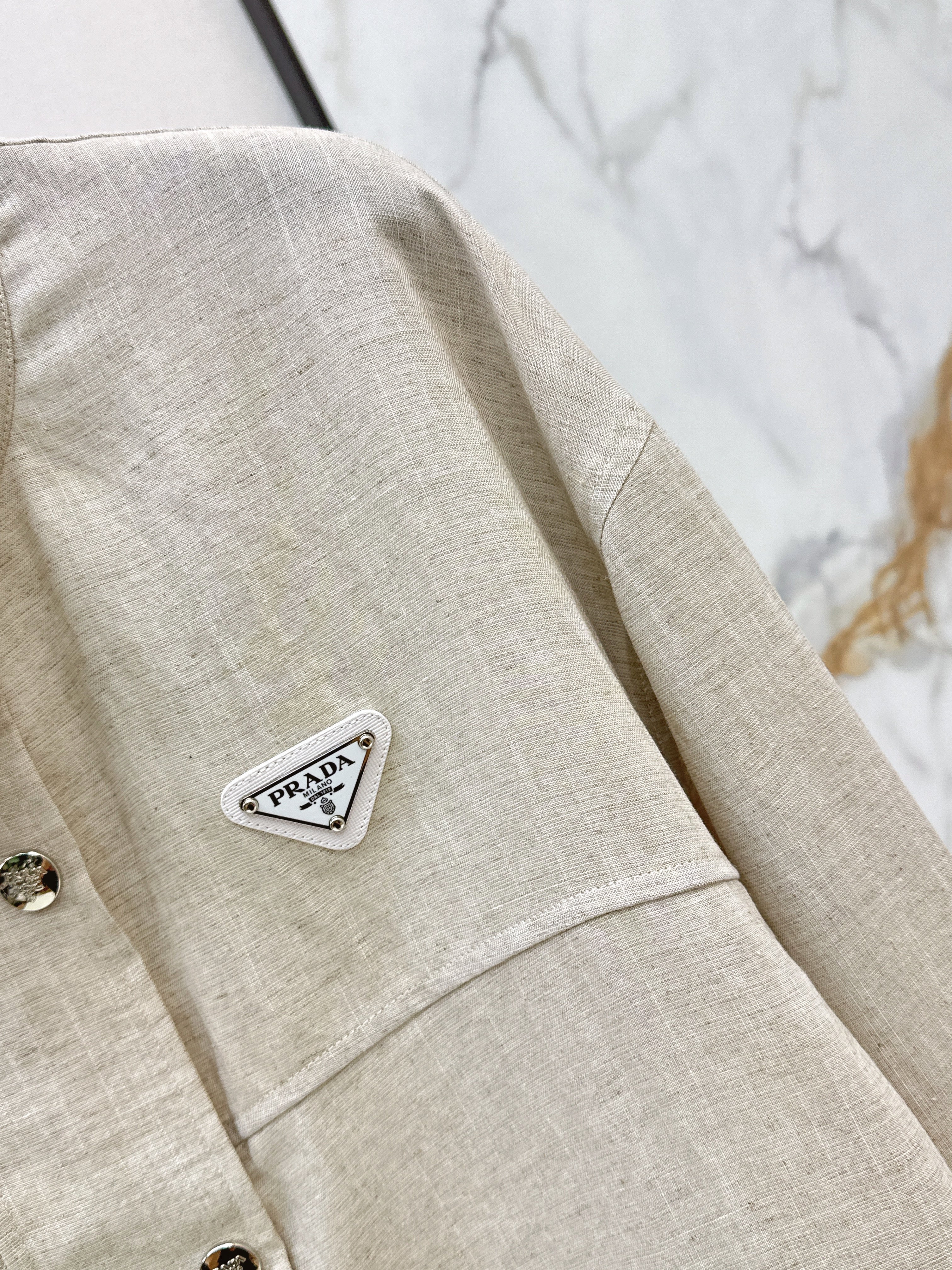 New short, high-quality linen jacket