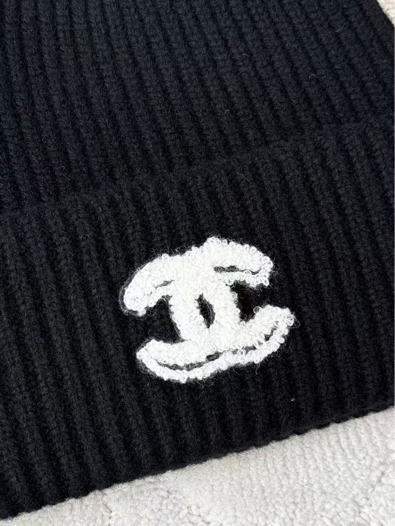 New cashmere beanie
