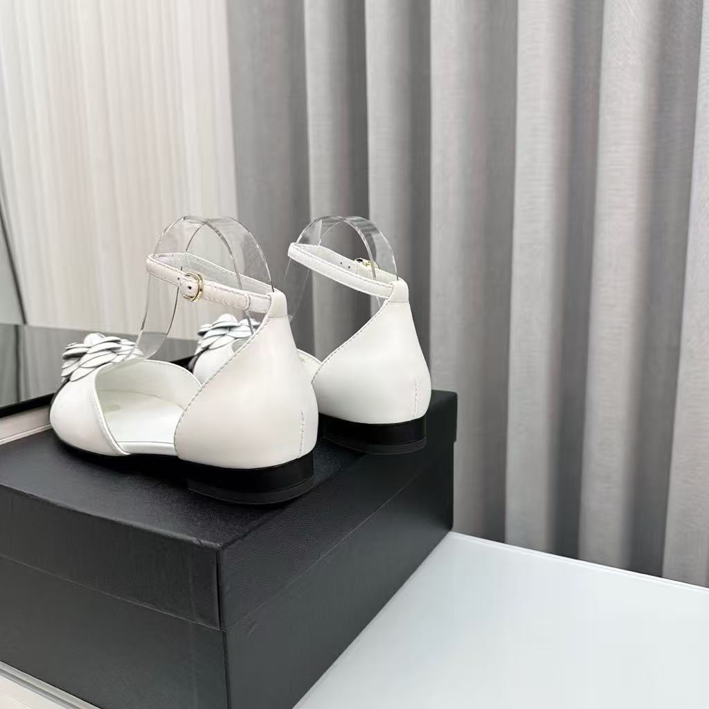 Camellia flat shoes