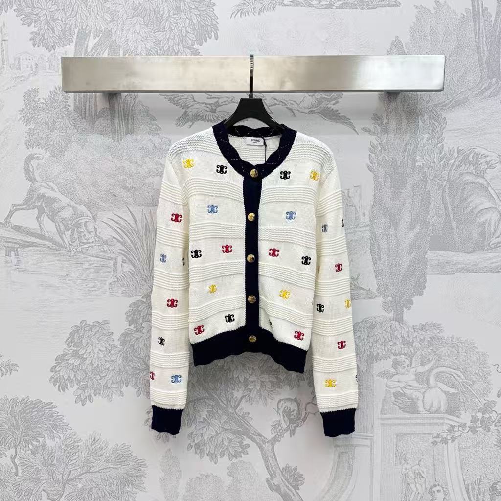 Crew-neck knit cardigan