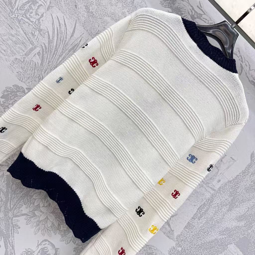 Crew-neck knit cardigan