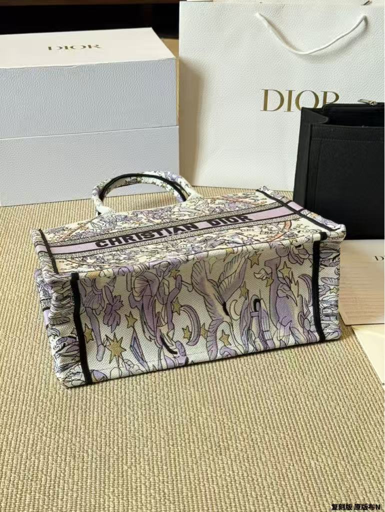 Jacquard butterfly embroidered tote bag