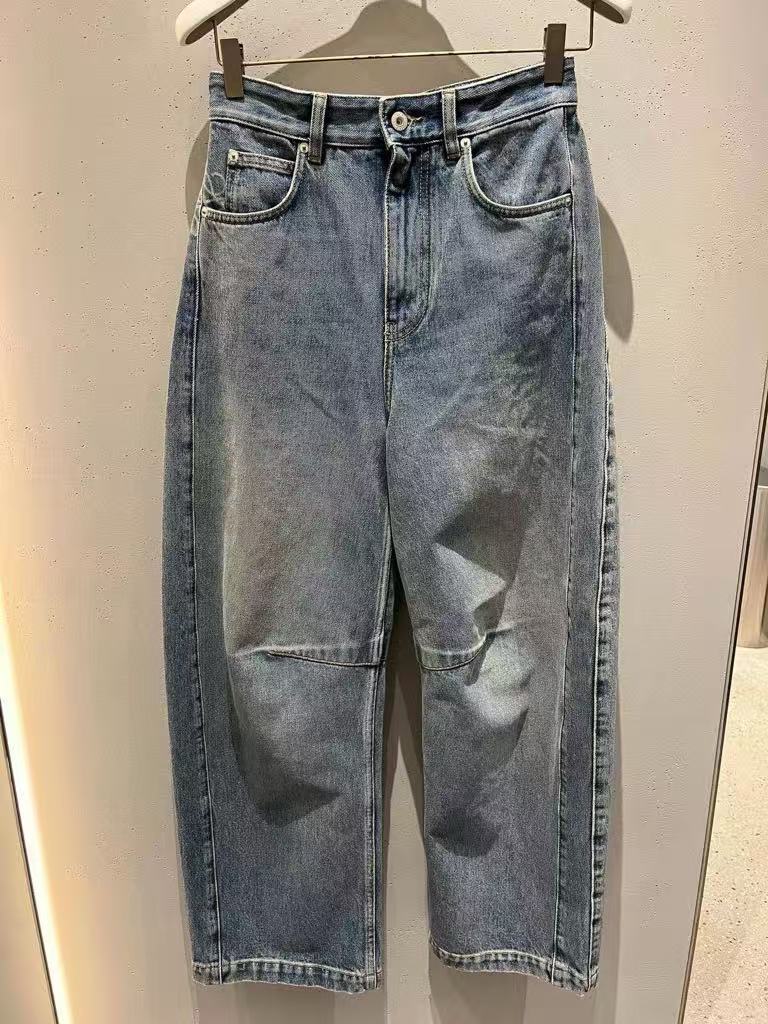 Tapered jeans