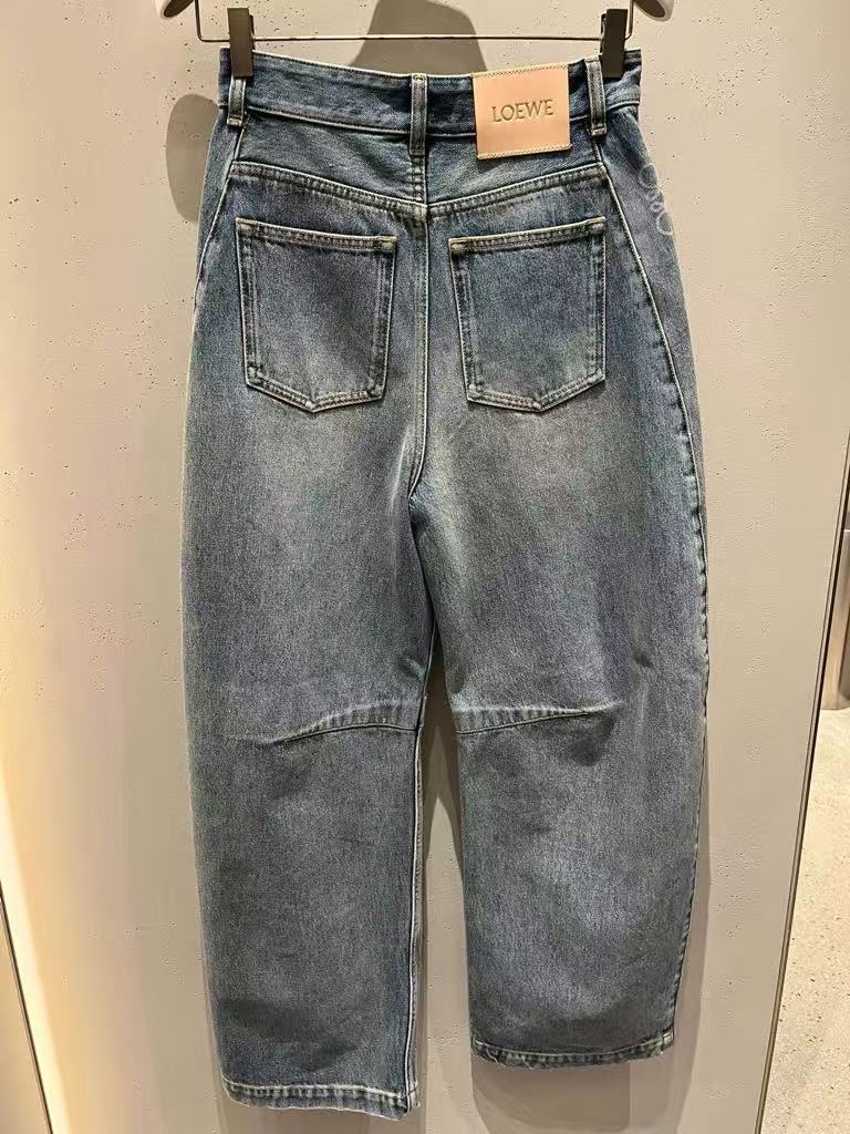 Tapered jeans