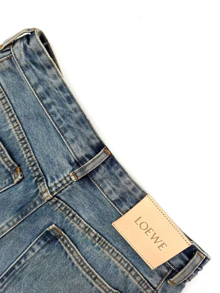 Tapered jeans