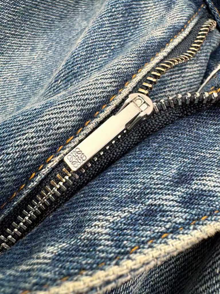 Tapered jeans