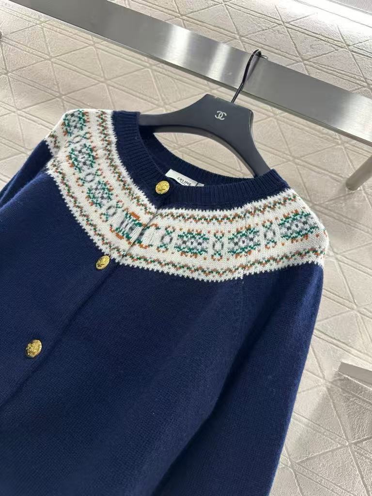 Heavy Crochet Crew Neck Cardigan