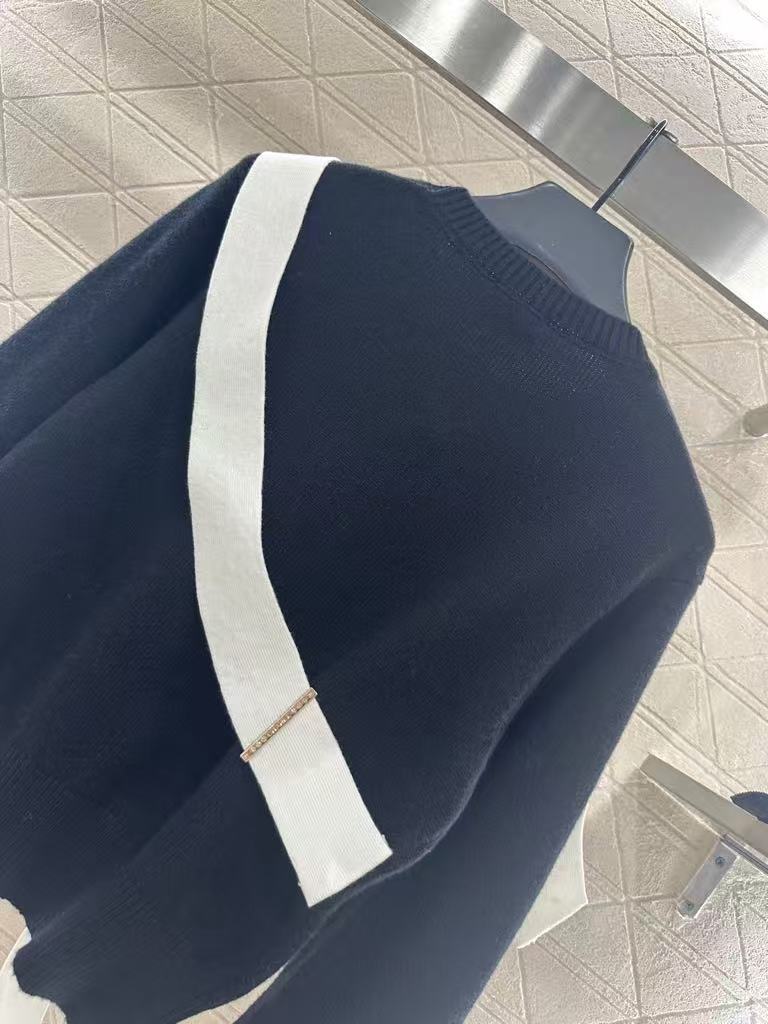 Pullover Bow Knit Sweater
