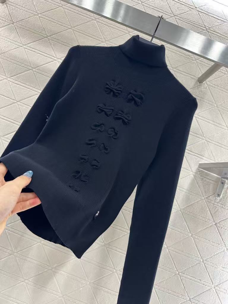 Bow Turtleneck Long-Sleeved Sweater