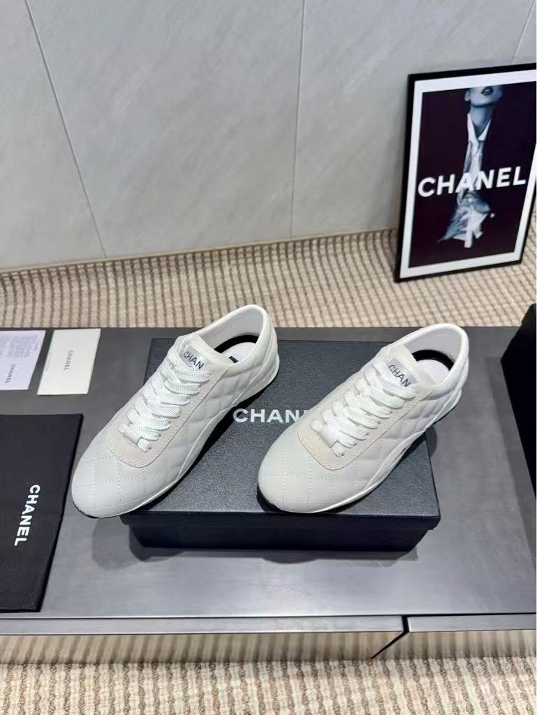 26 NEW Diamond Pattern Training Shoes