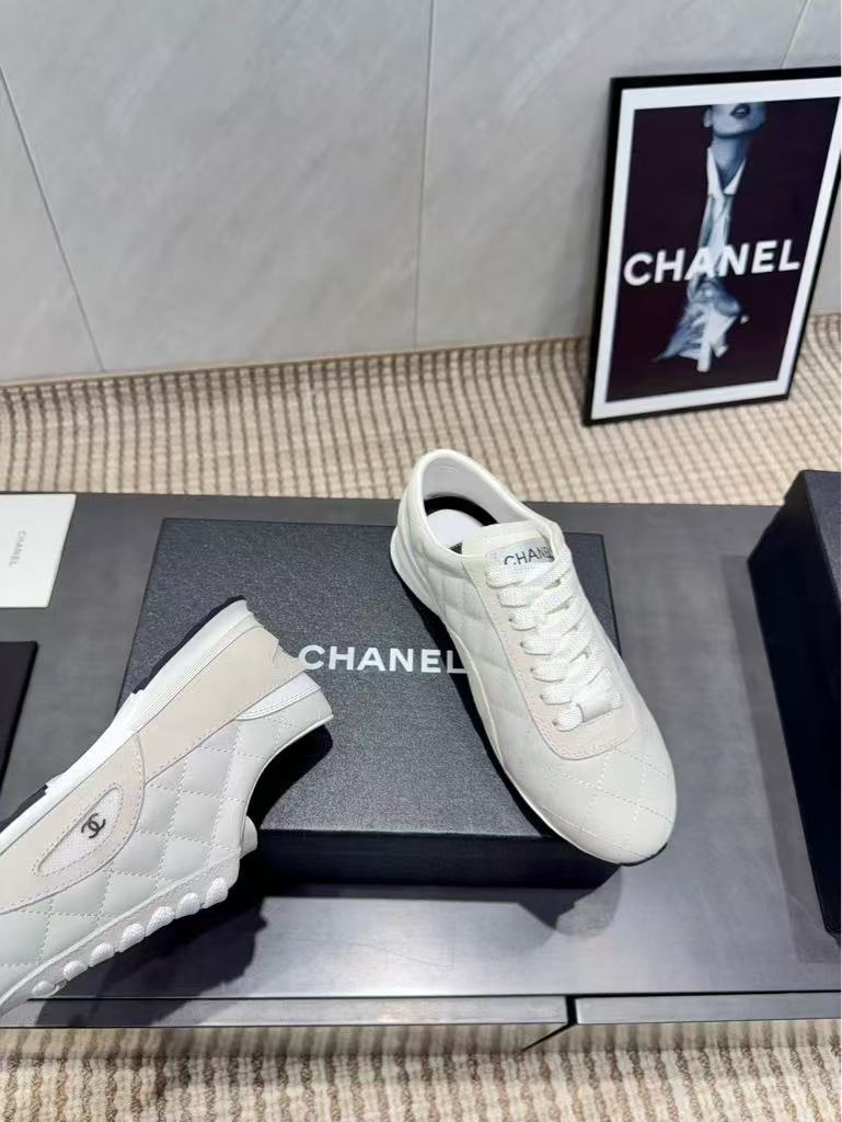 26 NEW Diamond Pattern Training Shoes