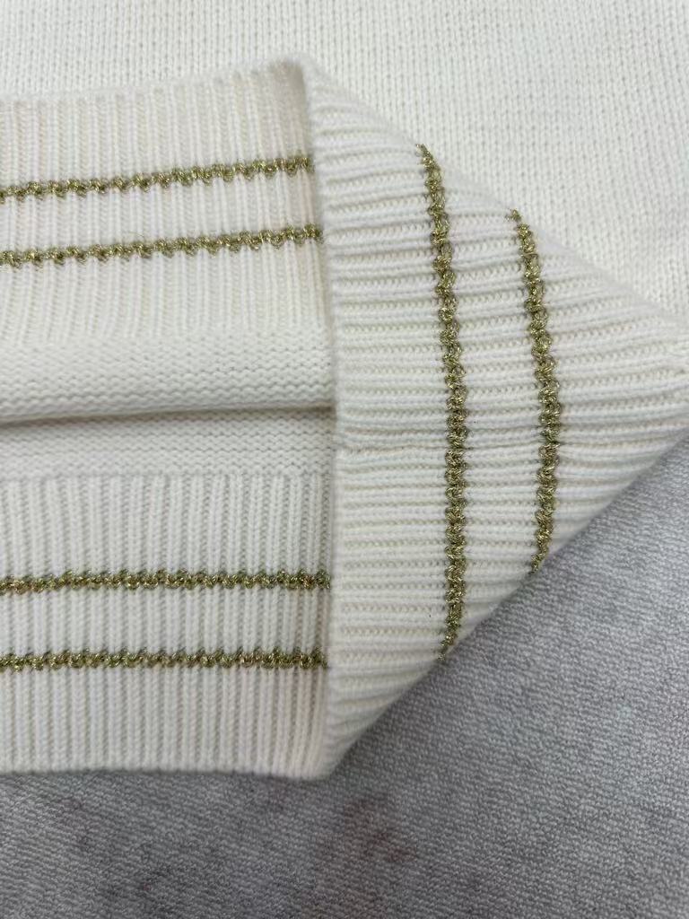 26NEW Embroidered Knit Short Sleeve