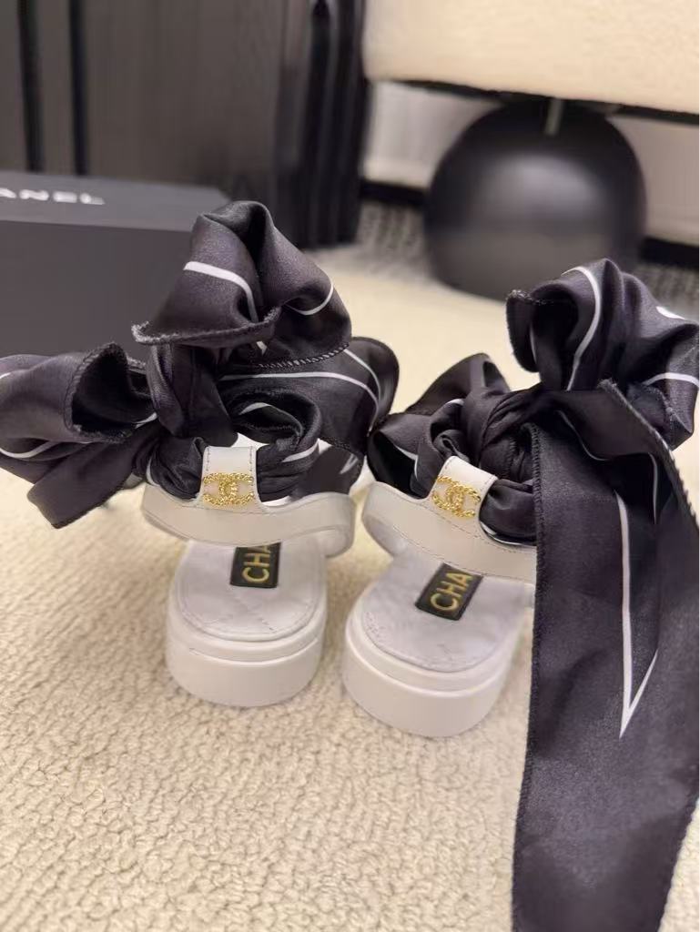 26NEW Flat Ribbon Sandals