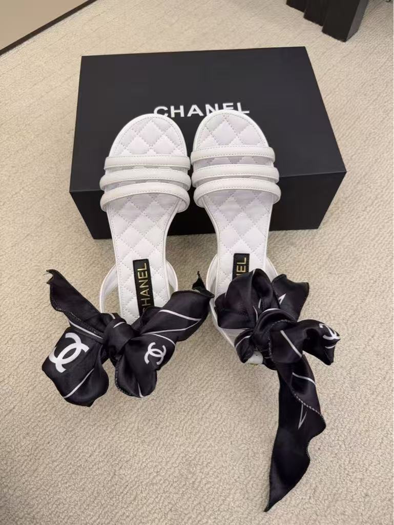 26NEW Flat Ribbon Sandals
