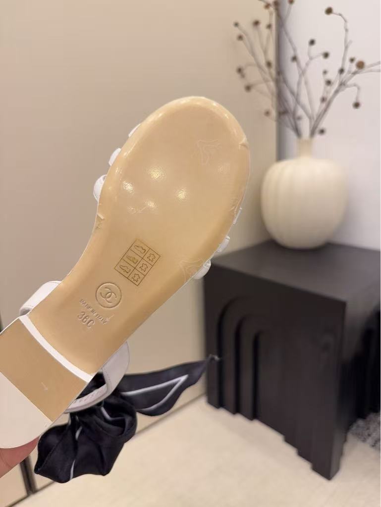 26NEW Flat Ribbon Sandals