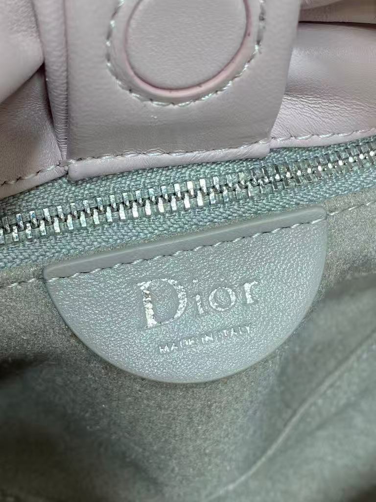 26NEW Spring/Summer New Chain Bag
