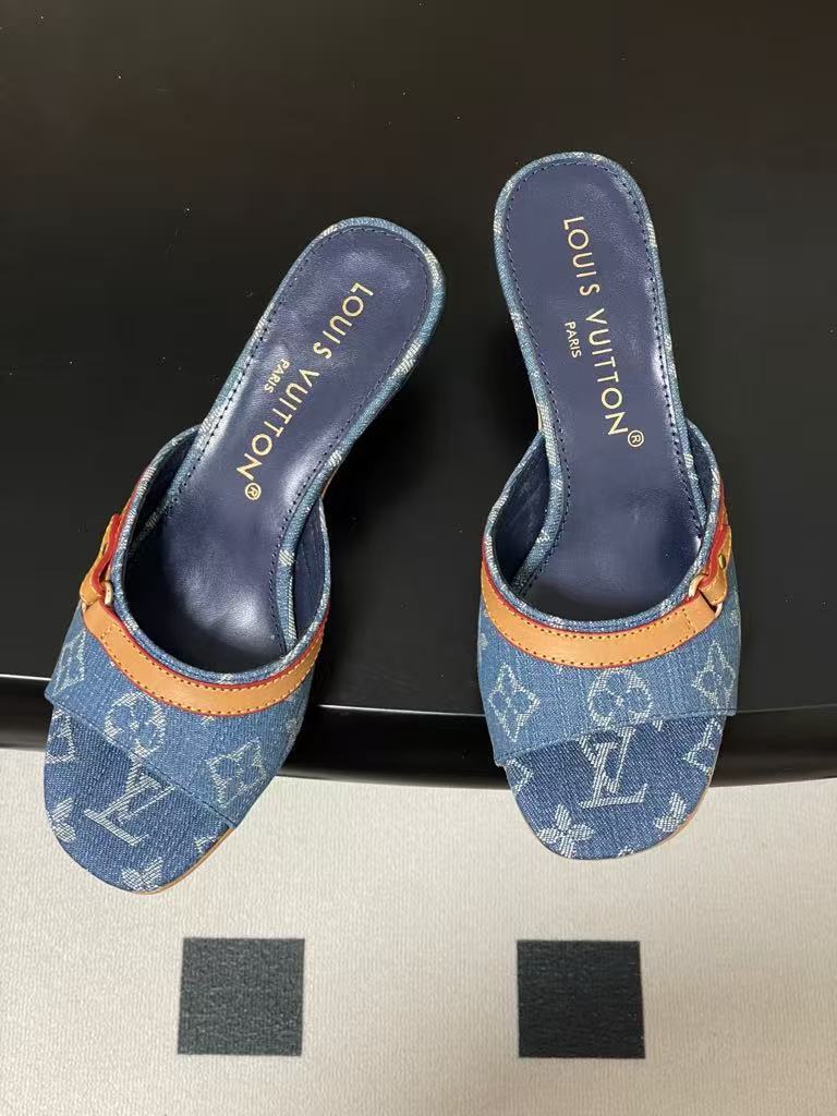 26NEW Denim Kitten Heel Slippers