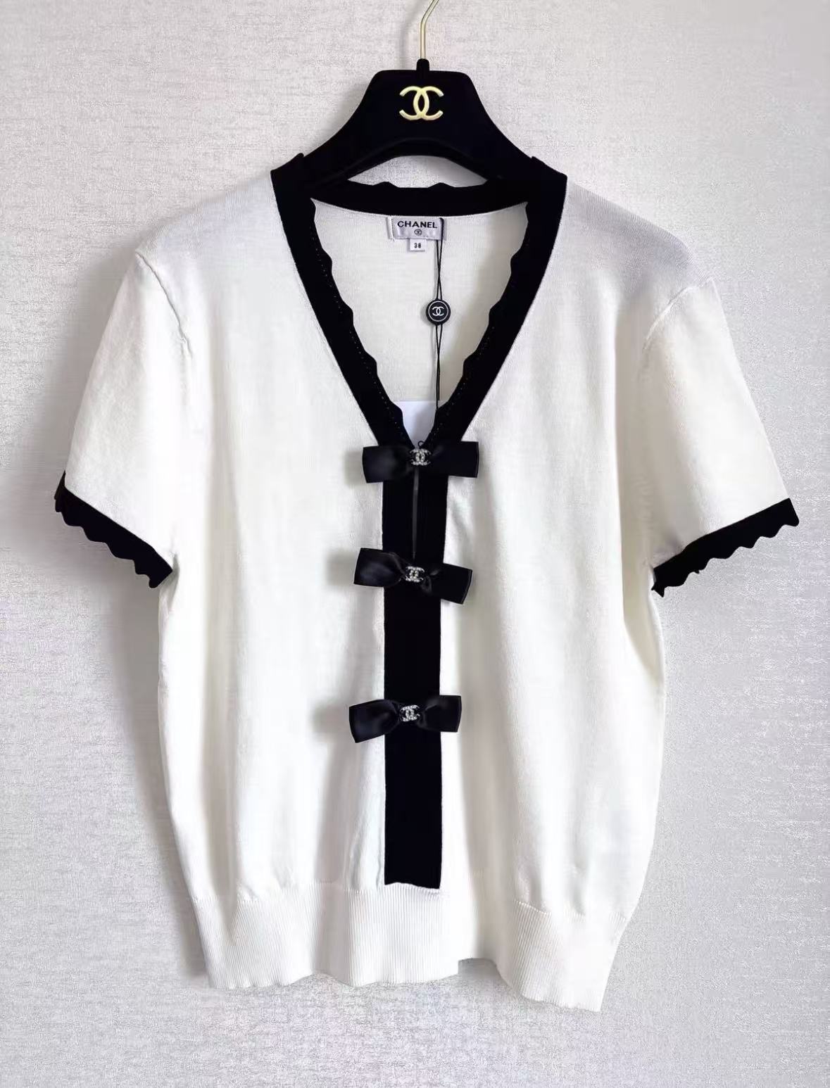 wavy-edged bow short-sleeved shirt