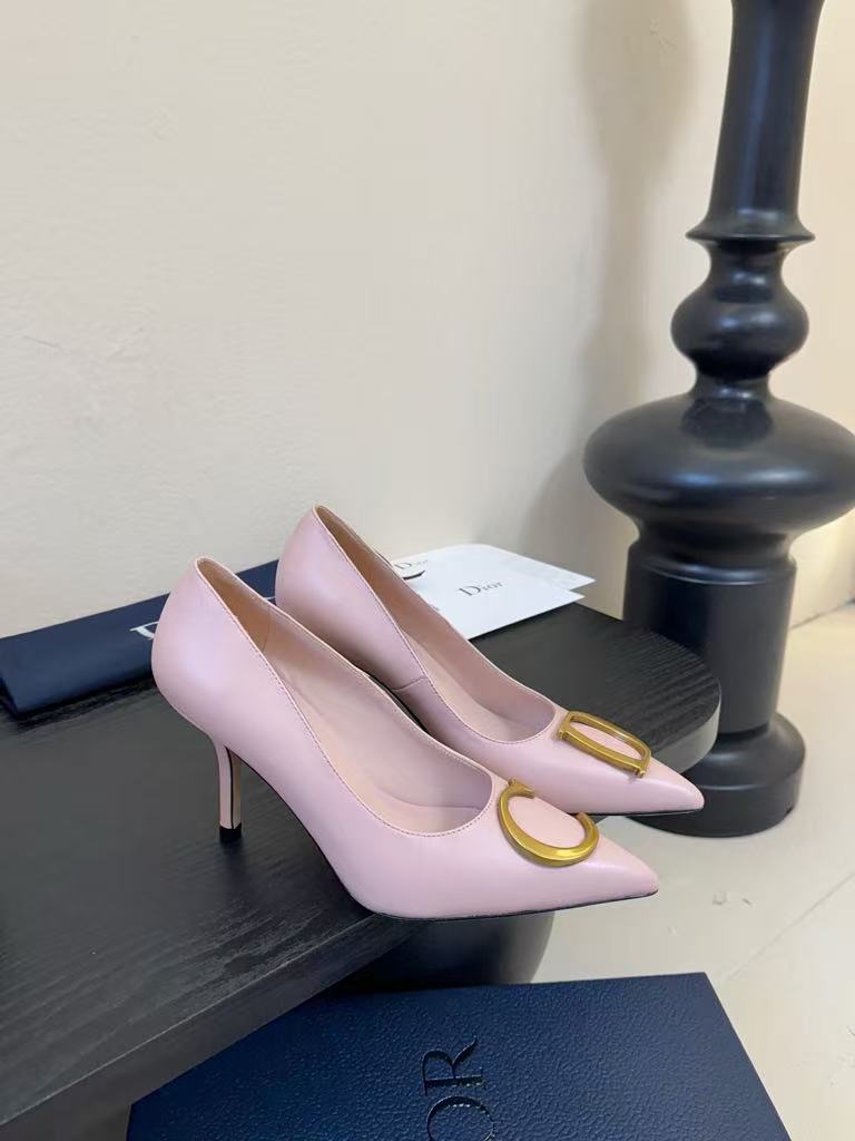 Metal buckle pointed high heels