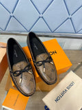 Classic bun shoes