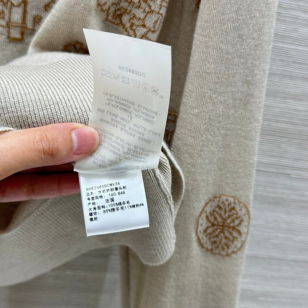 2026 Spring/Summer New Arrival: High-End Custom Wool Blend Fabric Suit.