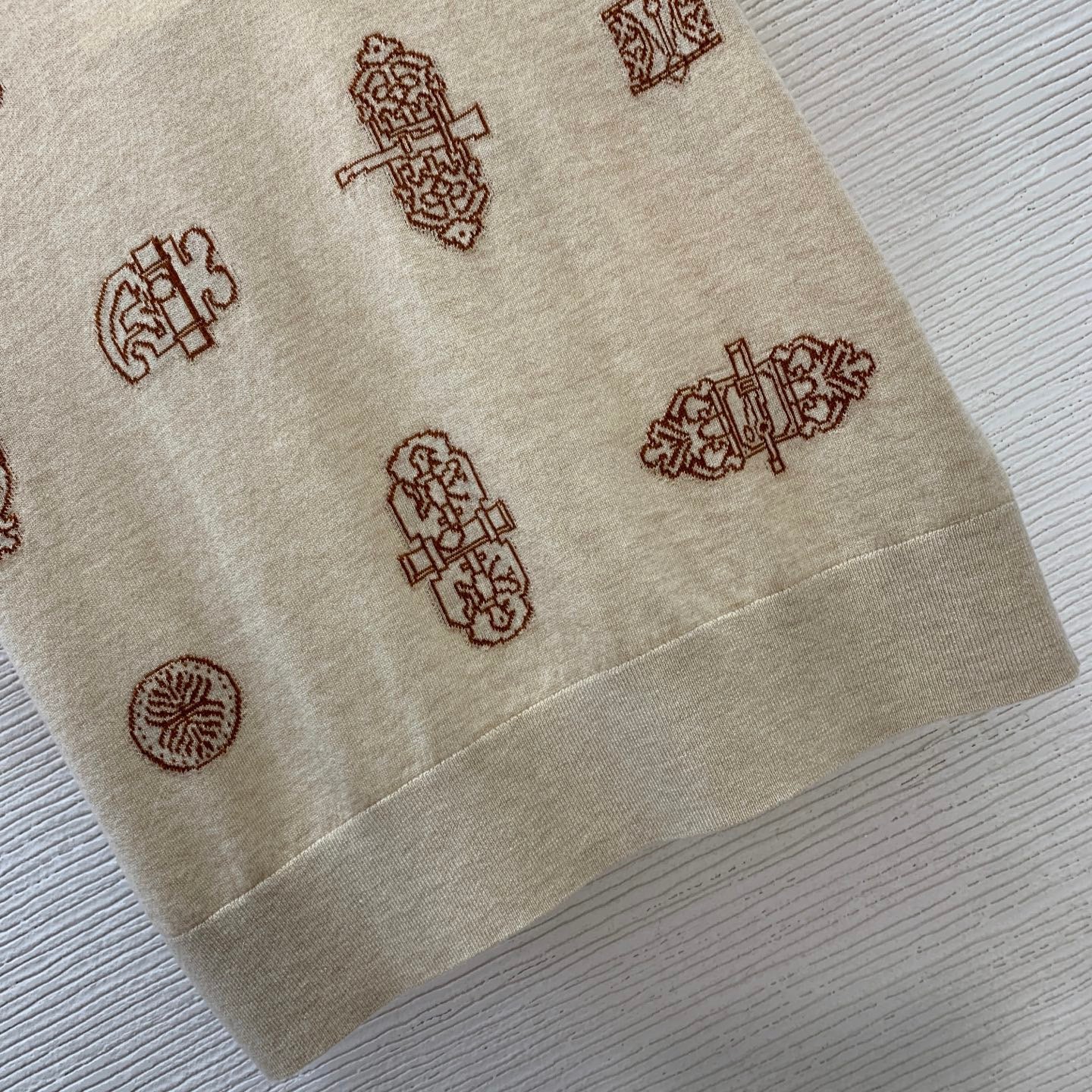 2026 Spring/Summer New Arrival: High-End Custom Wool Blend Fabric Suit.
