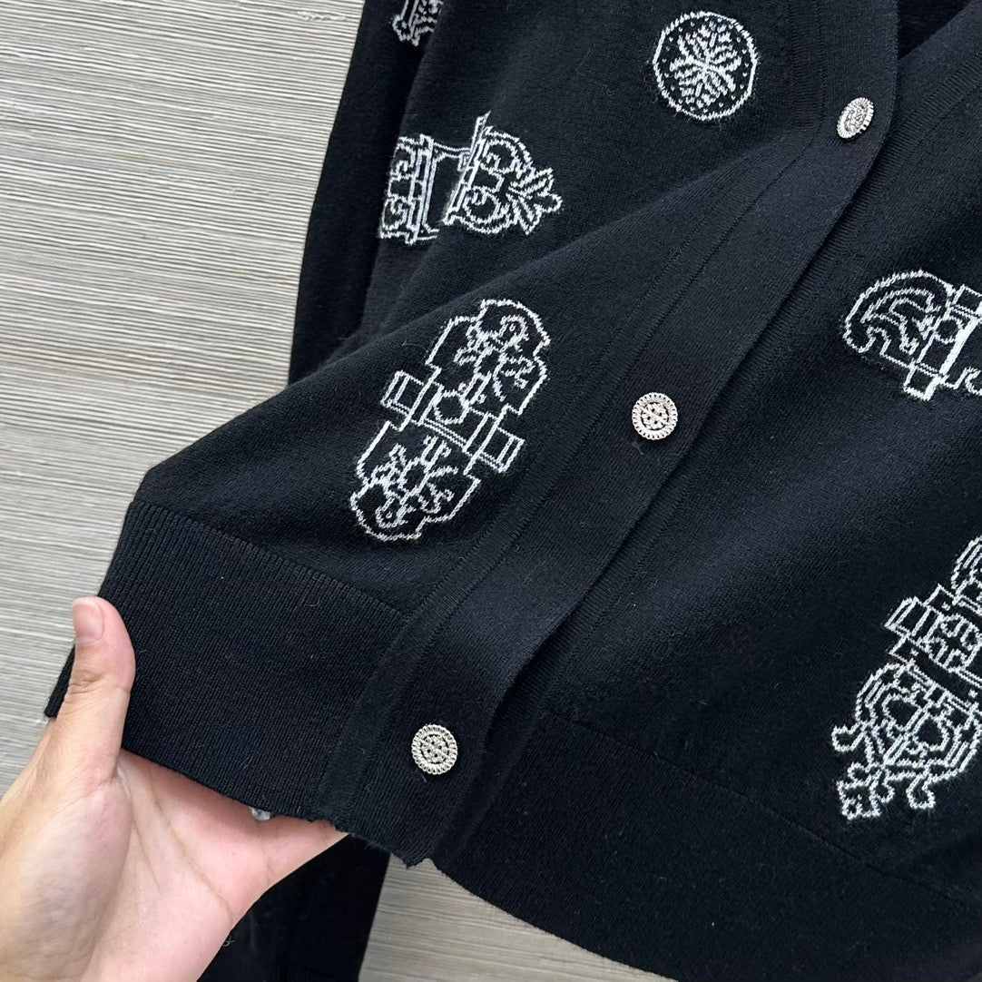 2026 Spring/Summer New Arrival: High-End Custom Wool Blend Fabric Suit.