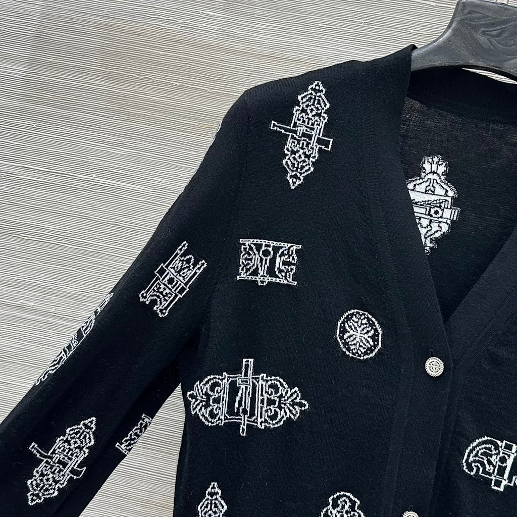 2026 Spring/Summer New Arrival: High-End Custom Wool Blend Fabric Suit.