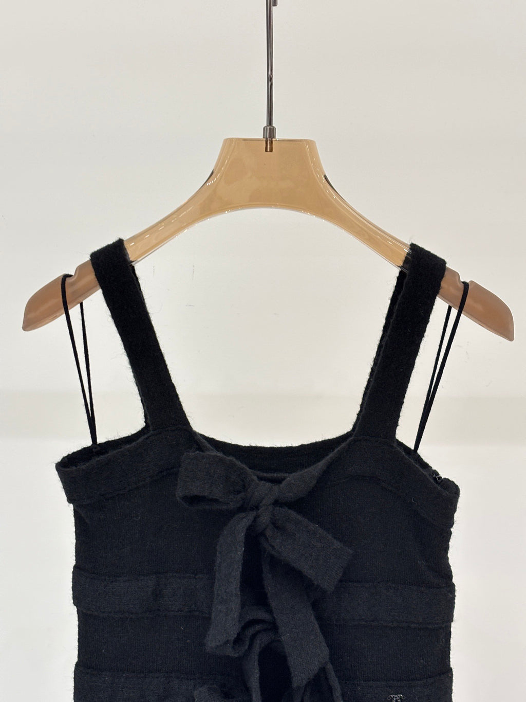 25K New Style Short Knitted Suspender Dress with 3D Bow Decoration