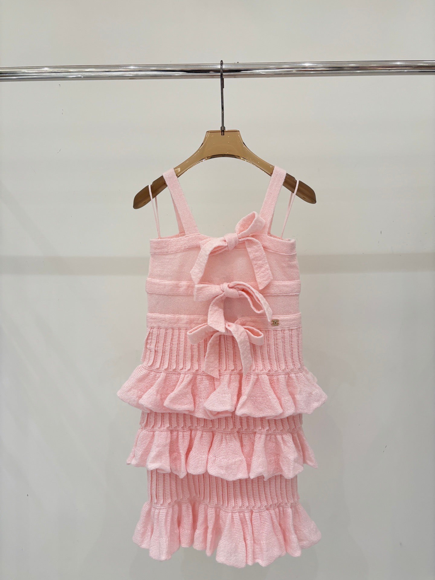 25K New Style Short Knitted Suspender Dress with 3D Bow Decoration