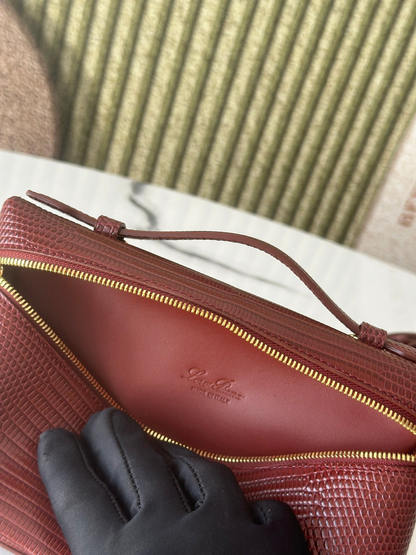 Extra Pocket L19 Series Handbag/Crossbody Bag