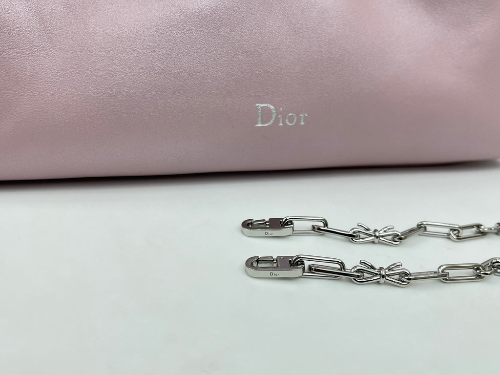 2026 Spring/Summer New Handbag Design: Embroidered with Light Gold Chain