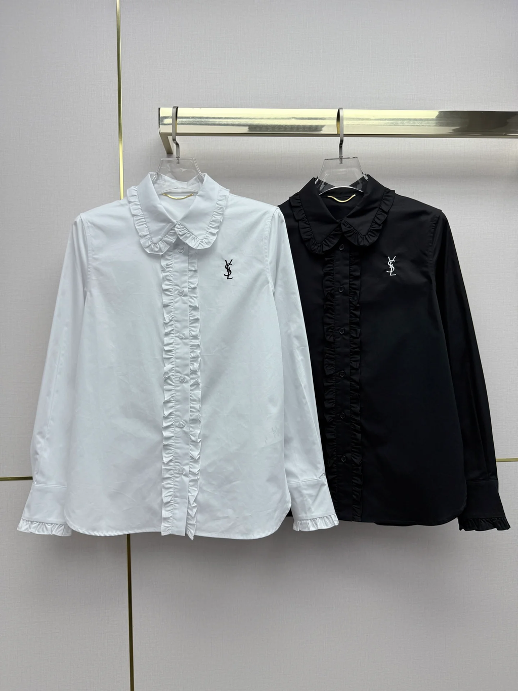 Ruffled trim long-sleeved shirt
