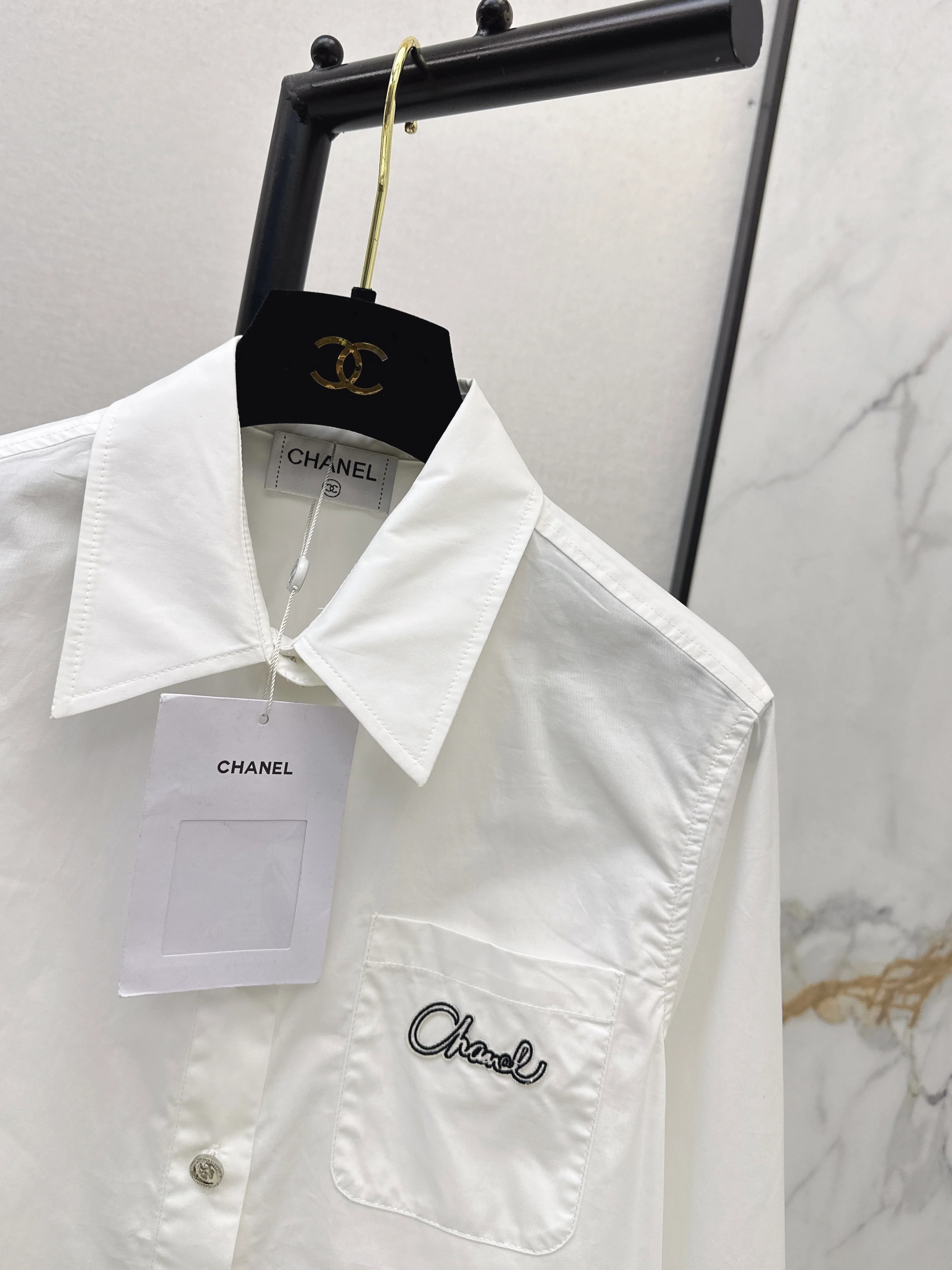 26NEW Letter Embroidery Cotton Shirt