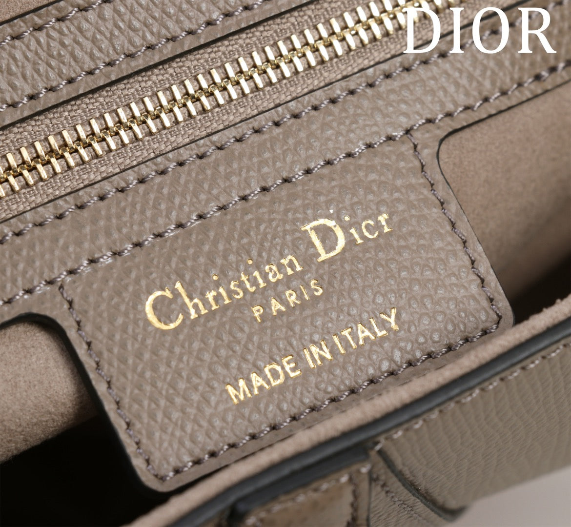 Saddle Bag with Long Shoulder Strap Large: 25 x 20 x 6 cm Lining: Cashmere + Leather