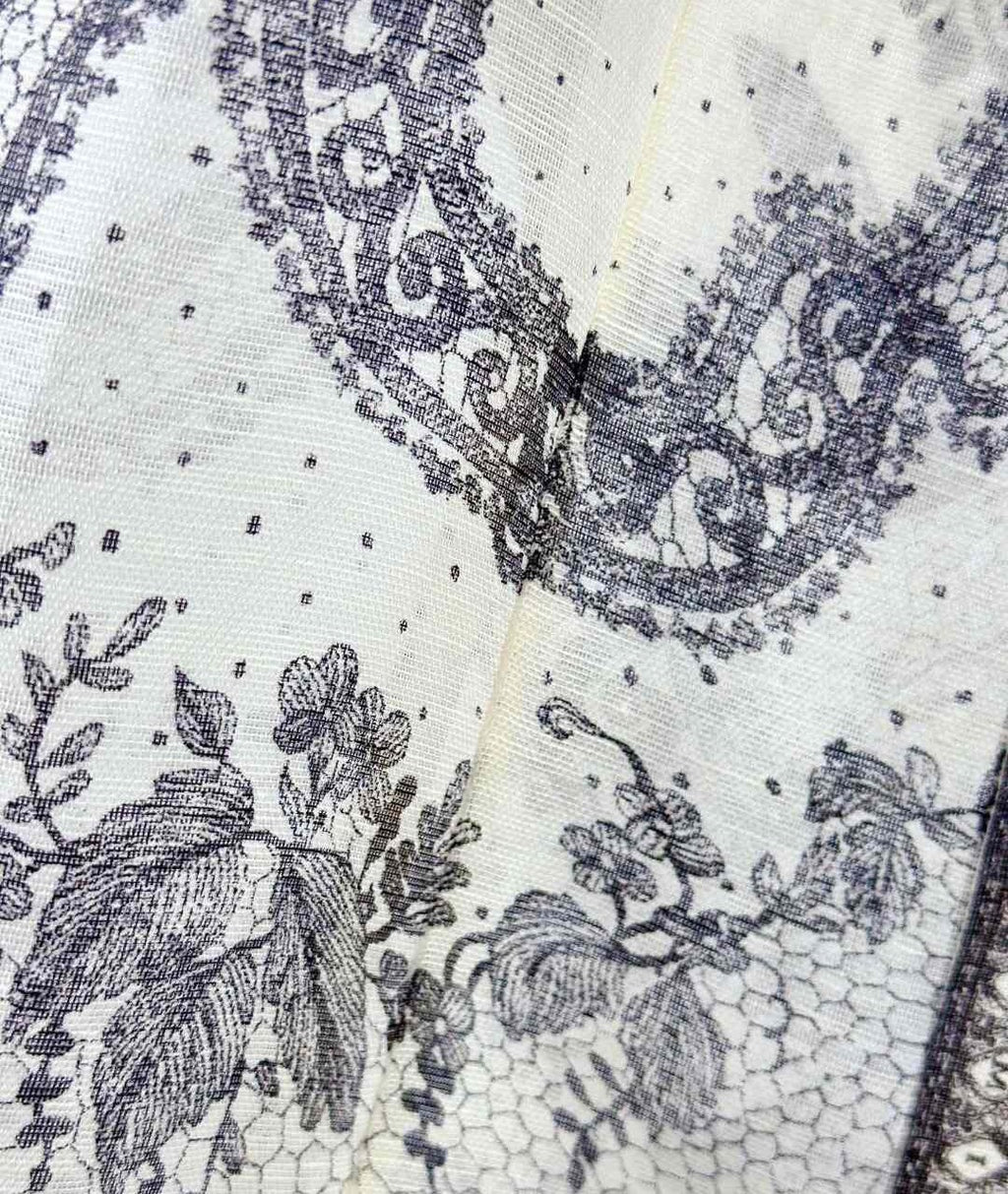 New 2026 Style: Black and White Lace-Print Top — Short-Sleeved