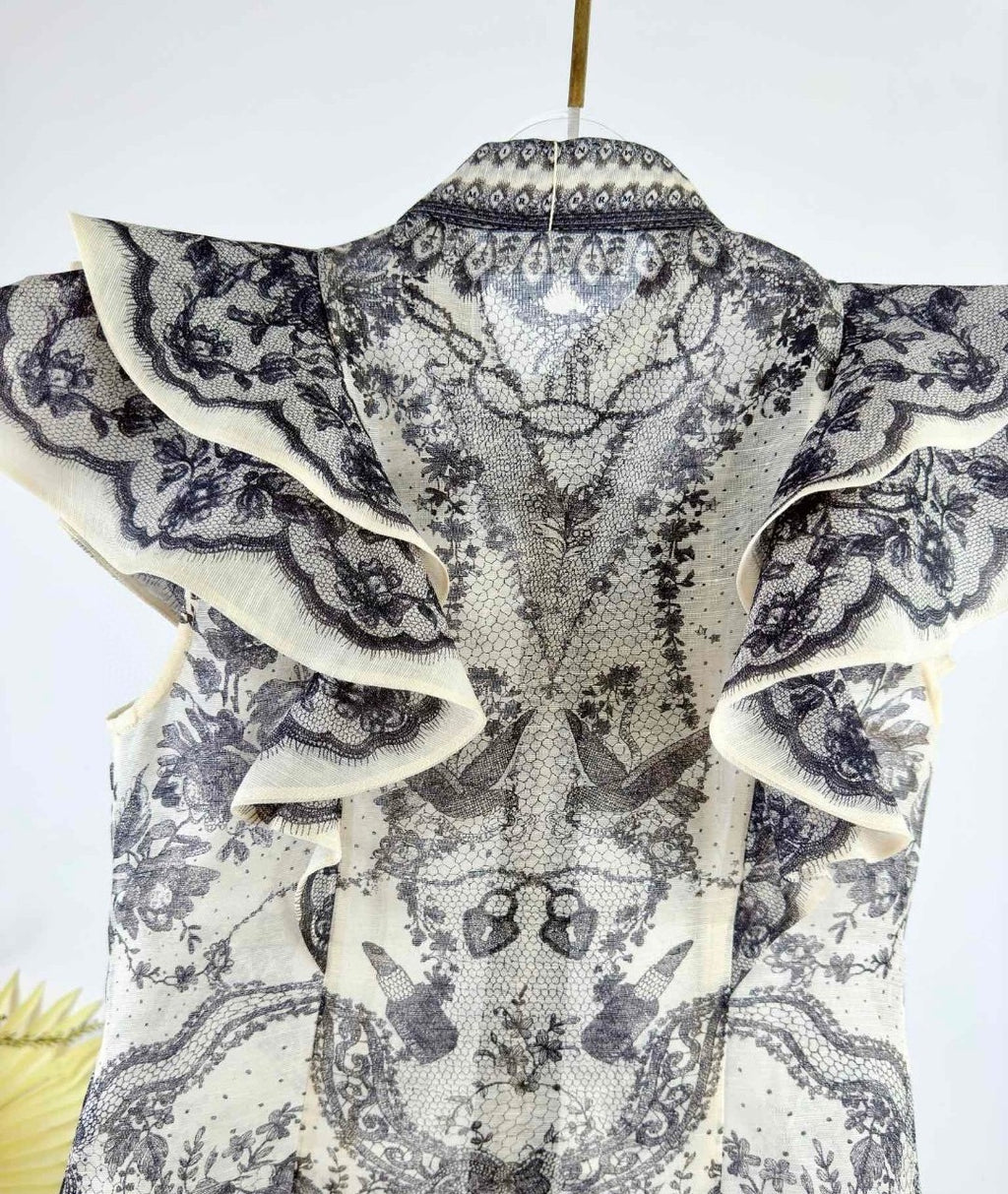 New 2026 Style: Black and White Lace-Print Top — Short-Sleeved
