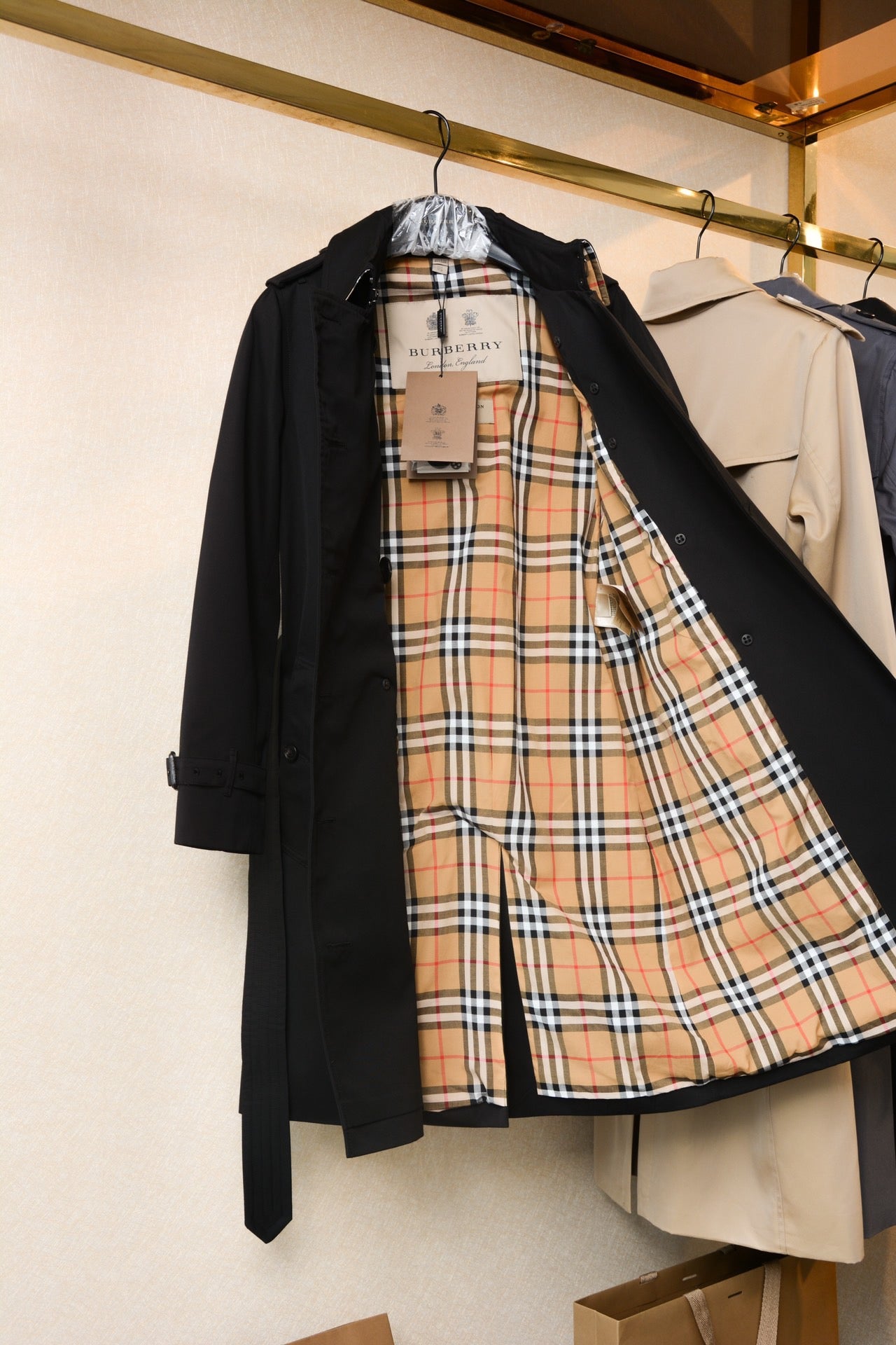 Kensington Fit – Heritage Trench Women's Mid-Length Black Trench Coat