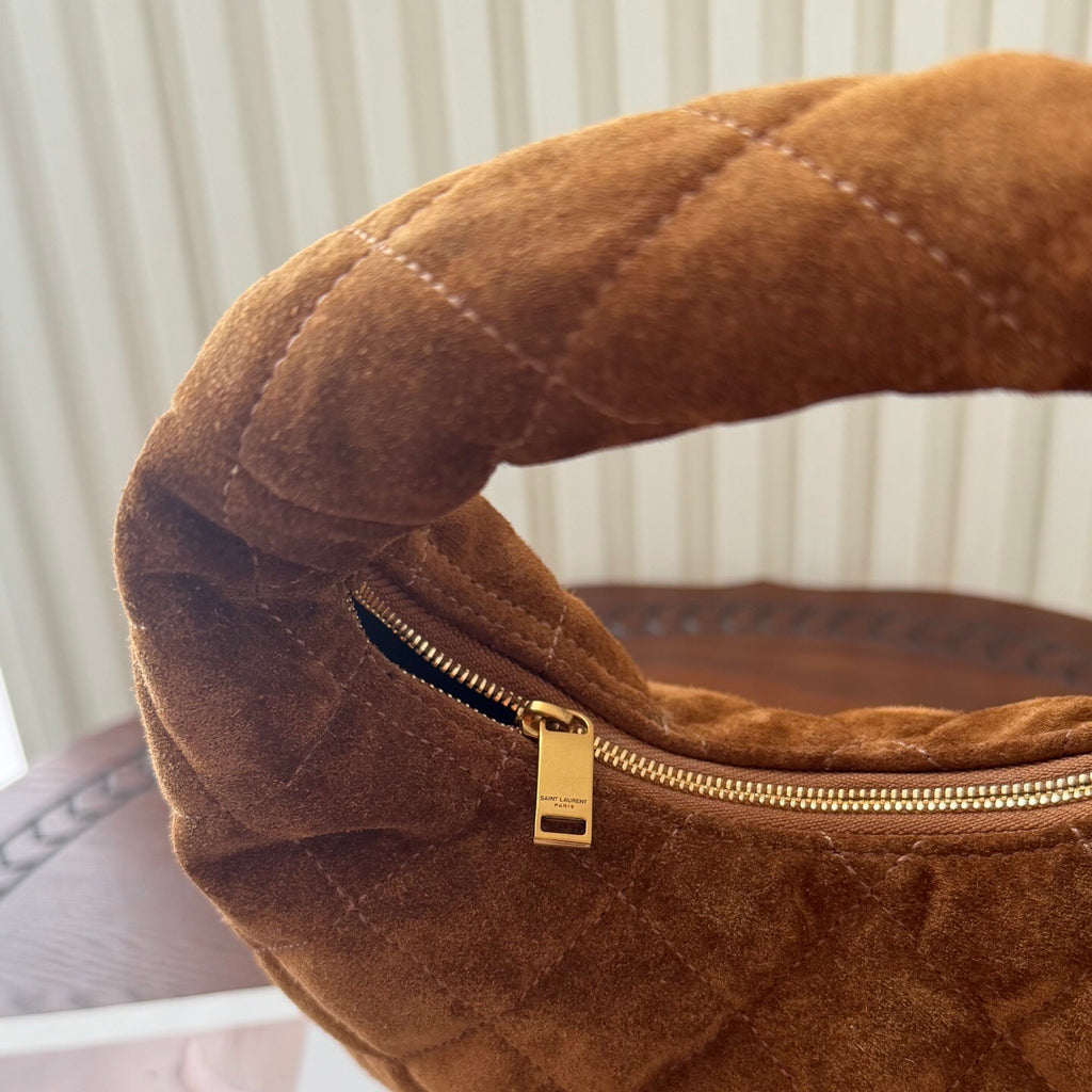 Elegant Handbag in Vintage Brown with Textured Suede