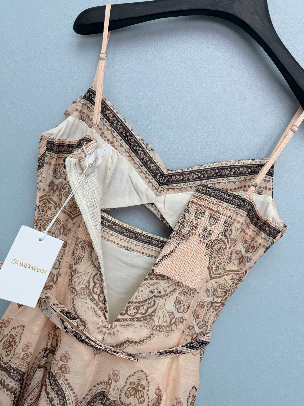 *26 New Arrival: Paisley-Print Strappy Dress — The combination of soft beige-apricot and paisley print creates a look that is both gentle and vintage.