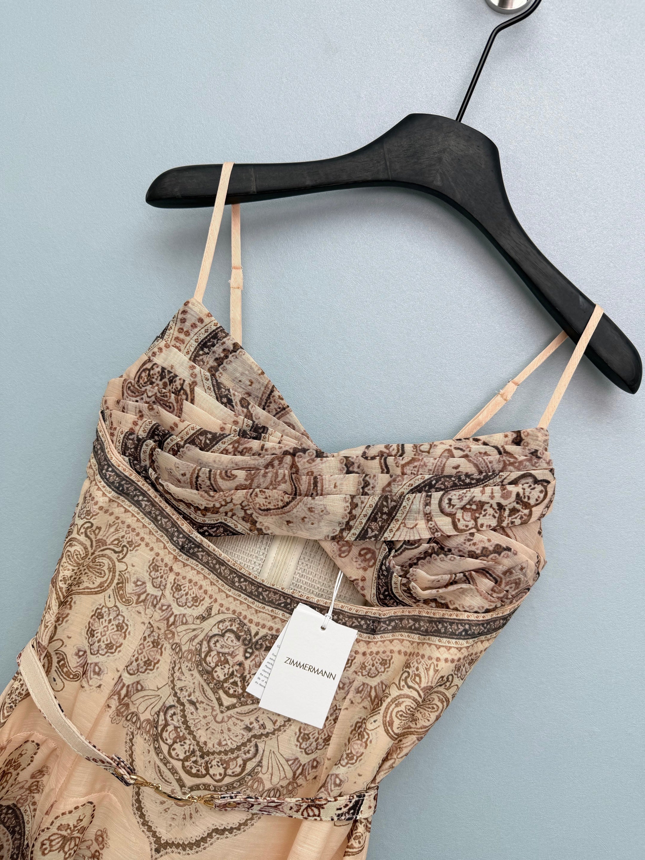 *26 New Arrival: Paisley-Print Strappy Dress — The combination of soft beige-apricot and paisley print creates a look that is both gentle and vintage.