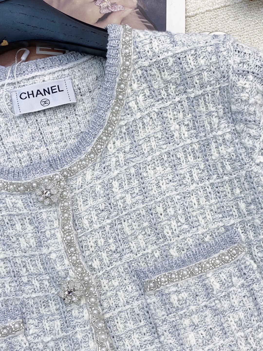 2026 New Arrival: Intricately Crafted Short-Sleeve Cardigan — Embellished with Logo Accents