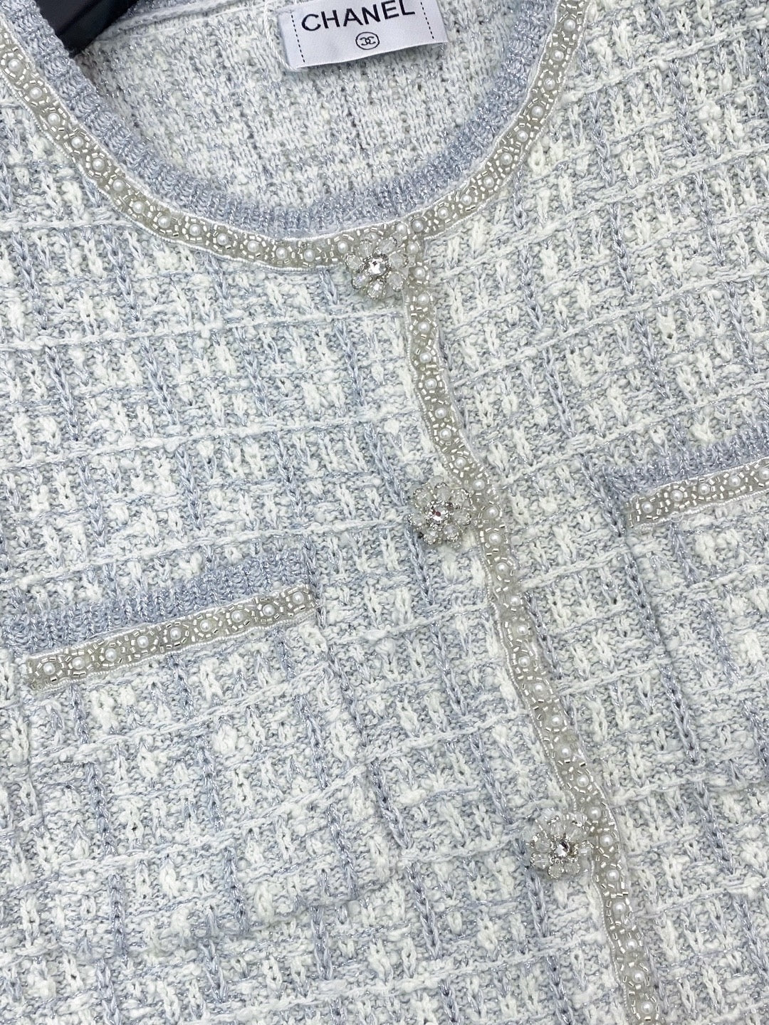 2026 New Arrival: Intricately Crafted Short-Sleeve Cardigan — Embellished with Logo Accents