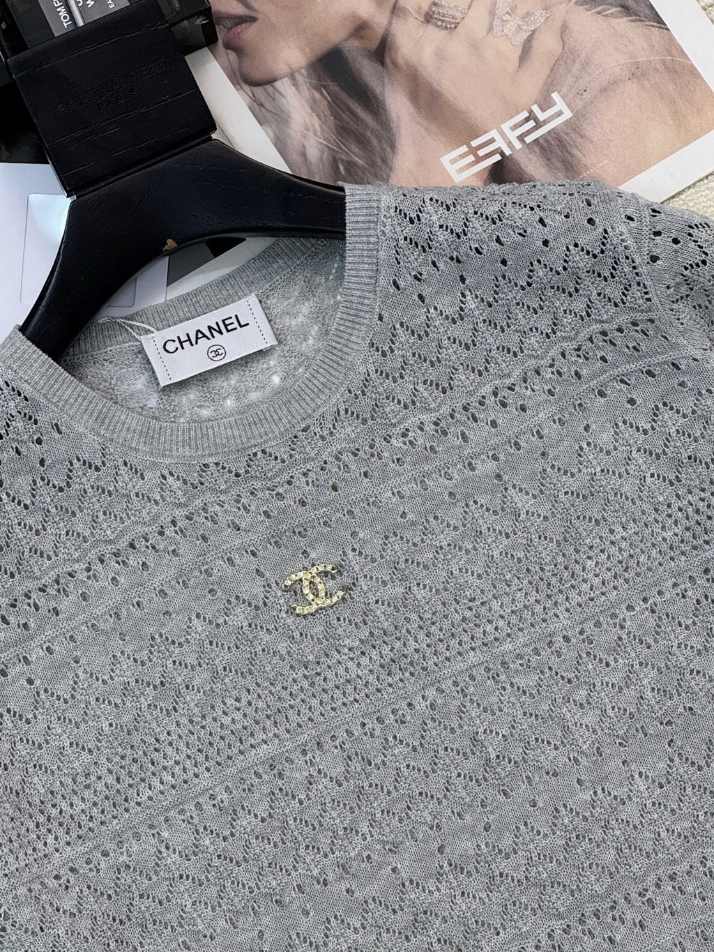 2026 New Arrival: Intricately Crafted Short-Sleeve Cardigan — Embellished with Logo Accents