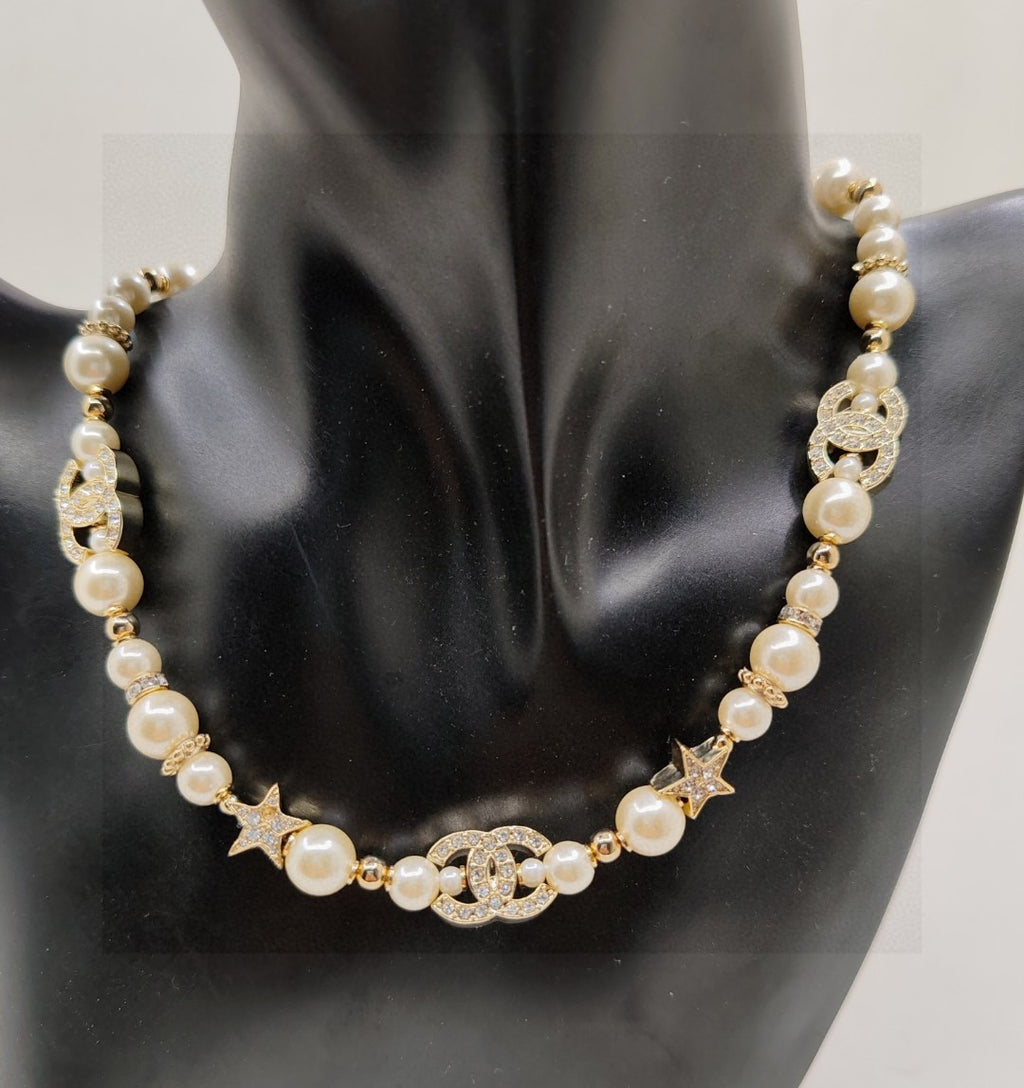 [New Arrival 🆕🆕] White Pearl Necklace