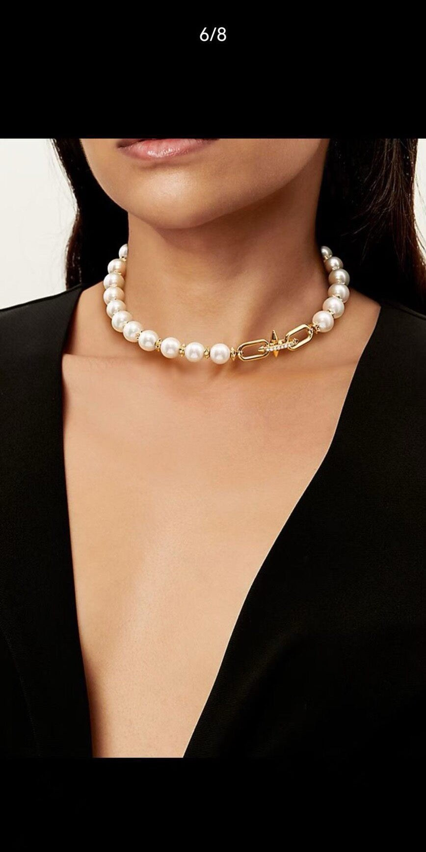 Pearl Necklace   A classic blend of pearls and K-metal beads. Available in two options: Silver or Gold. Length: Approx. 52 cm.