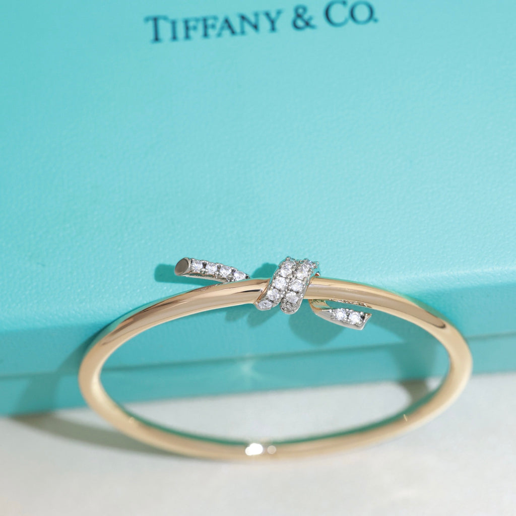 Knotted Bracelet — Gold-Plated Material with Ribbon Accent 🎀 — This Year's Hottest New Arrival