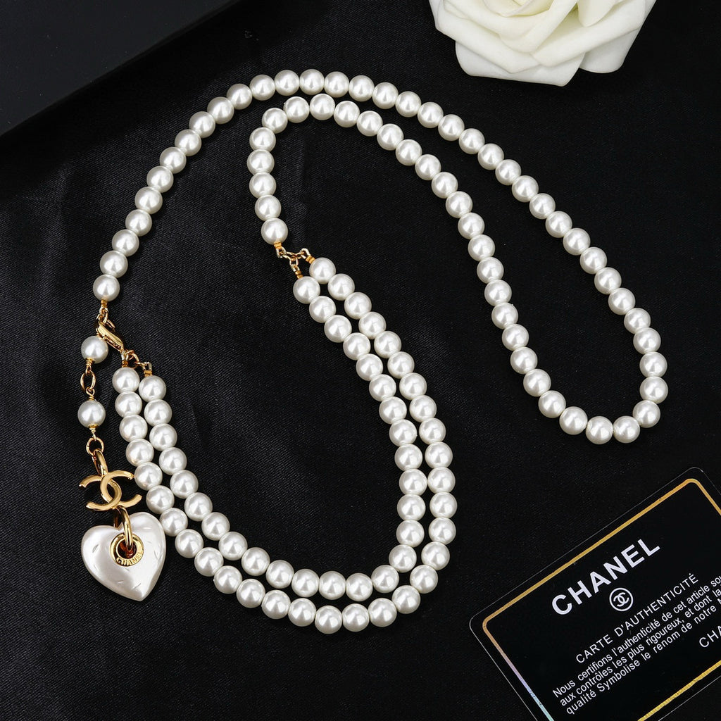 New Arrival: Waist Chain — 1:1 Quality Series. A timeless classic style that is effortlessly versatile and exudes an overwhelming sense of luxury.