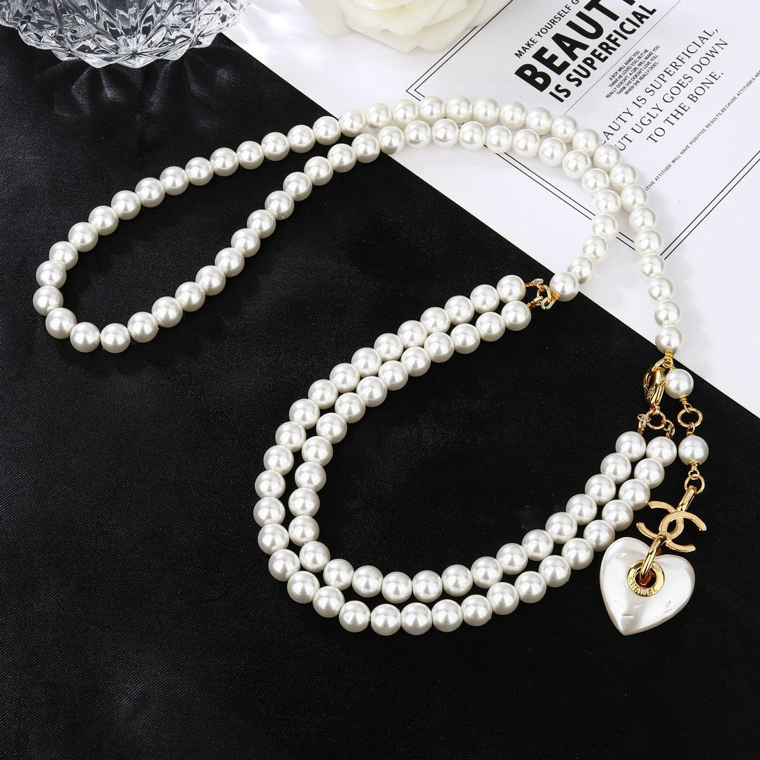 New Arrival: Waist Chain — 1:1 Quality Series. A timeless classic style that is effortlessly versatile and exudes an overwhelming sense of luxury.