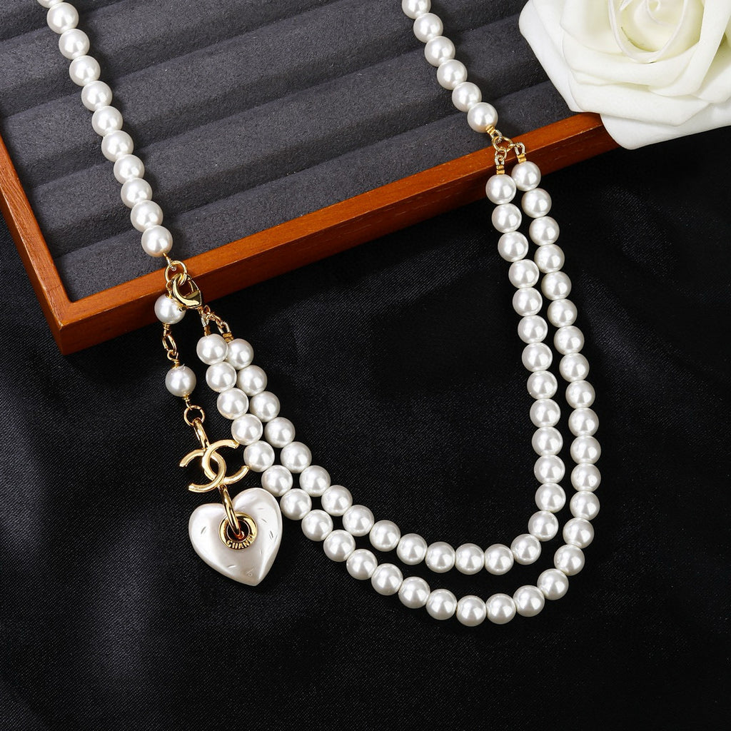 New Arrival: Waist Chain — 1:1 Quality Series. A timeless classic style that is effortlessly versatile and exudes an overwhelming sense of luxury.